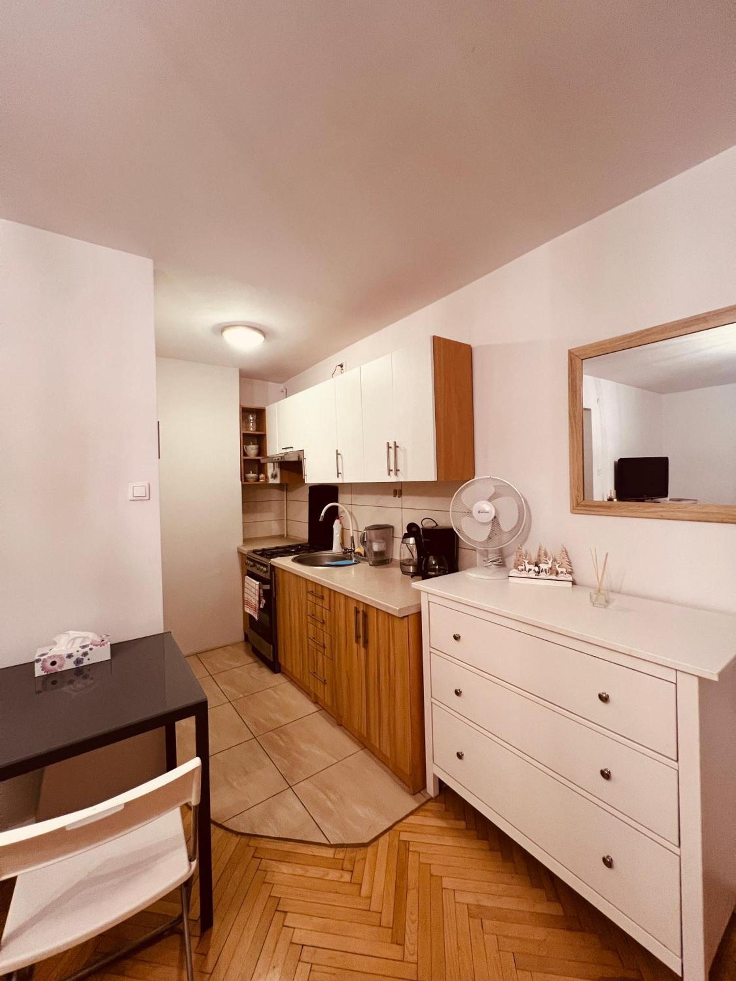 Apartamento Entire Studio In Centrum Varsovia Exterior foto